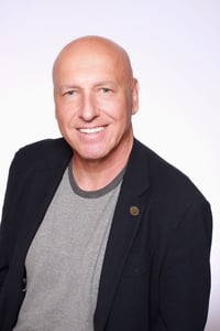 thomas_hartung